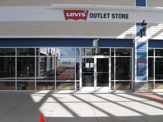 Levi&#39;s® Outlet Store Tanger Outlet Center Washington in Washington, PA | Levi&#39;s®