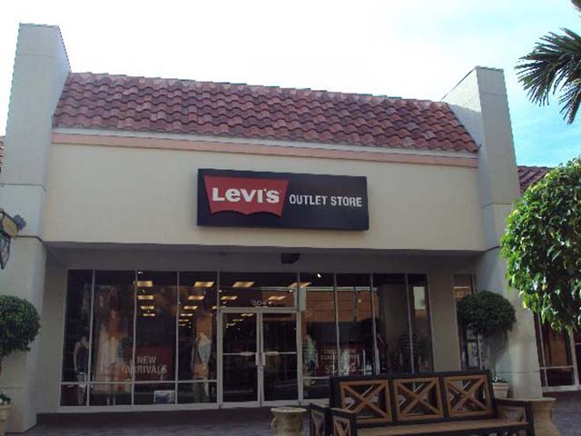 Levi&#39;s® Outlet Store Miromar Outlets in Estero, FL | Levi&#39;s®