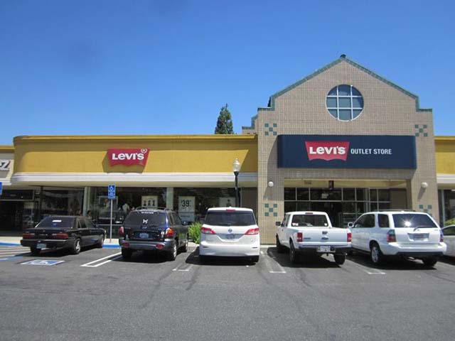 Levi&#39;s Denim Stores & Outlets in Gilroy, CA | Levi&#39;s®