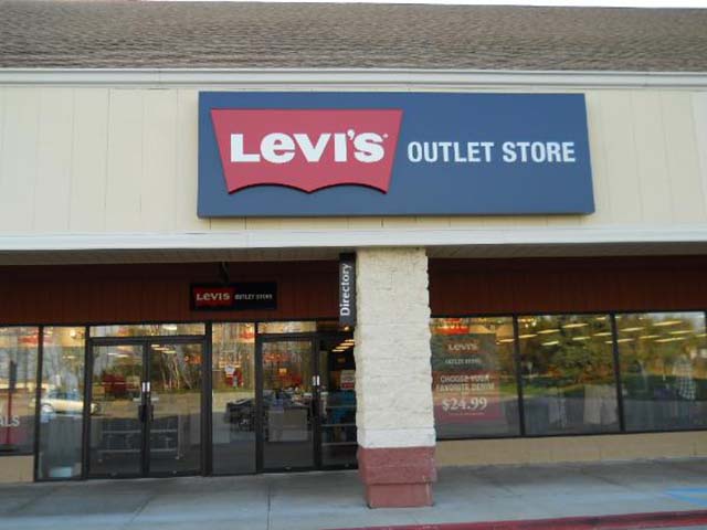 Levi&#39;s® Outlet Store Great Lakes Crossing Outlets in Auburn Hills, MI | Levi&#39;s®