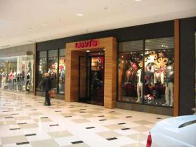 levi's outlet tanger mall