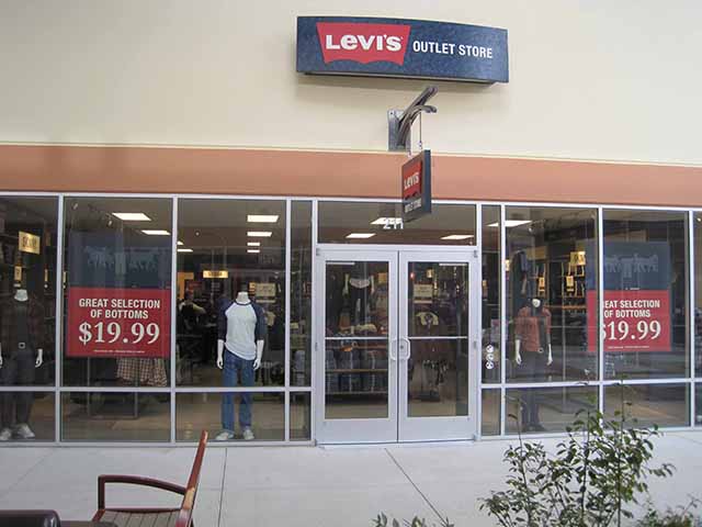 levi's store at tanger outlet